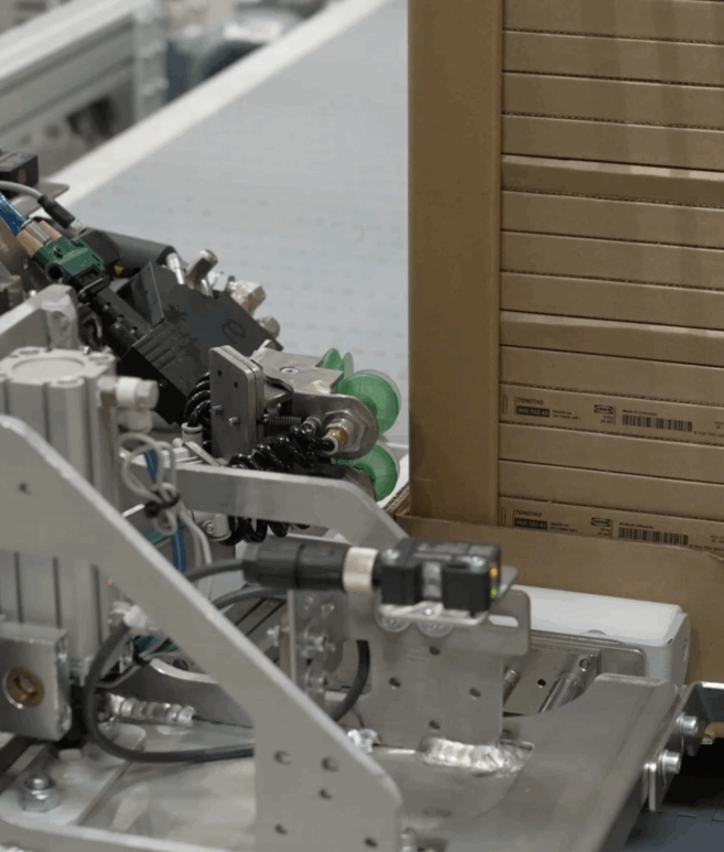 Pallet_Binding_unit_corners_top_bottom_automated_system_pallet_protection_-top_sheets_corner_guards_3-scaled-aspect-ratio-657-773