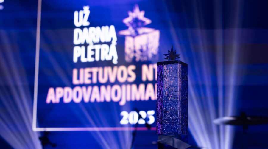 Prizas-1024x683-1-aspect-ratio-900-500