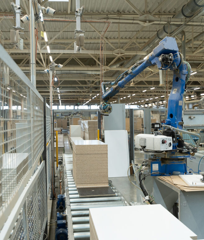 Fully_automated_multiformat_carton_box_forming_product_loading_system_robotic_packaging_cell_robotic_product_loading_sealin_solution_up_to_14_boxes_min_VMG_TECHNICS_bf14-aspect-ratio-657-773