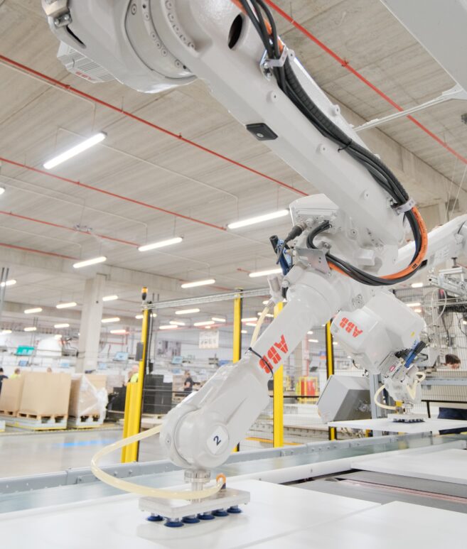 Automated_box_forming_product_loading_system_End_of_Line_Automation_robotic_packaging_cell_robotic_product_loading_sealin_15_boxes_min_VMG_TECHNICS_p10-scaled-aspect-ratio-657-773